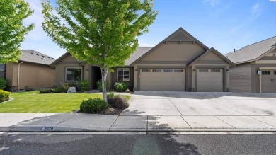 MLS# 280878 Come settle into the the exclusive Horn Rapids on Horn Rapids Golf Club in Washington - for sale on GolfHomes.com, golf home, golf lot