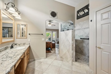 Welcome to Sun Lakes, where every day feels like vacation! This on Oakwood Golf Club  in Arizona - for sale on GolfHomes.com, golf home, golf lot