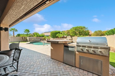 Welcome to Sun Lakes, where every day feels like vacation! This on Oakwood Golf Club  in Arizona - for sale on GolfHomes.com, golf home, golf lot