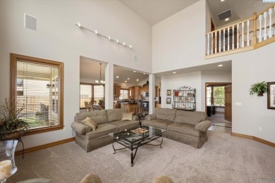 MLS# 284473 Custom built Parade Home that backs up to Horn on Horn Rapids Golf Club in Washington - for sale on GolfHomes.com, golf home, golf lot