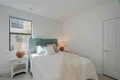 EXTREMELY MOTIVATED SELLERS! Located in highly sought-after 55+ on Panther Run Golf Club in Florida - for sale on GolfHomes.com, golf home, golf lot