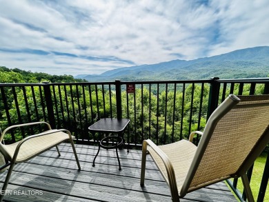 This 2-bedroom 1 bath luxury condo can accommodate up to 6 on Bent Creek Golf Course in Tennessee - for sale on GolfHomes.com, golf home, golf lot