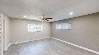 Spacious 2/2 Montgomery Model Villa with 2-Car Garage in on On Top of the World Golf Course in Florida - for sale on GolfHomes.com, golf home, golf lot