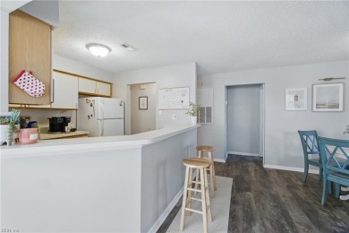 Charming 2bd/2bth condo is located in the sought-after Glenwood on Honey Bee Golf Club in Virginia - for sale on GolfHomes.com, golf home, golf lot