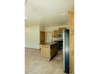 This picturesque town home on Sleepy Ridge Golf Course is just on The Links At Sleepy Ridge in Utah - for sale on GolfHomes.com, golf home, golf lot