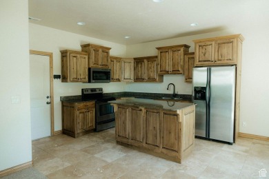 This picturesque town home on Sleepy Ridge Golf Course is just on The Links At Sleepy Ridge in Utah - for sale on GolfHomes.com, golf home, golf lot