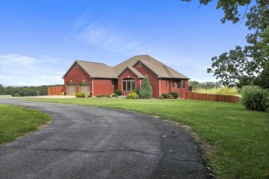 Spacious & well maintained  Home with Over 2 Acres, Pool, and on Wedgewood Country Club in Missouri - for sale on GolfHomes.com, golf home, golf lot