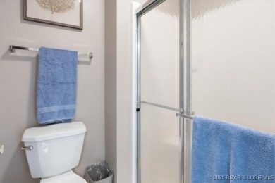 Welcome to this beautiful duplex-style condominium in the on Seasons Ridge At Four Seasons in Missouri - for sale on GolfHomes.com, golf home, golf lot