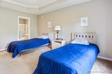 Welcome to this beautiful duplex-style condominium in the on Seasons Ridge At Four Seasons in Missouri - for sale on GolfHomes.com, golf home, golf lot