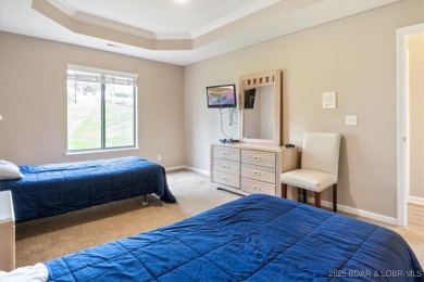 Welcome to this beautiful duplex-style condominium in the on Seasons Ridge At Four Seasons in Missouri - for sale on GolfHomes.com, golf home, golf lot