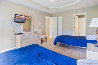 Welcome to this beautiful duplex-style condominium in the on Seasons Ridge At Four Seasons in Missouri - for sale on GolfHomes.com, golf home, golf lot
