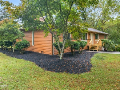 Enjoy privacy at the end of a cul-de-sac with a nature-friendly on Baneberry Golf and Resort Club in Tennessee - for sale on GolfHomes.com, golf home, golf lot