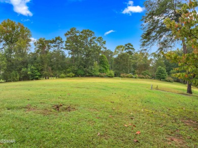Enjoy privacy at the end of a cul-de-sac with a nature-friendly on Baneberry Golf and Resort Club in Tennessee - for sale on GolfHomes.com, golf home, golf lot