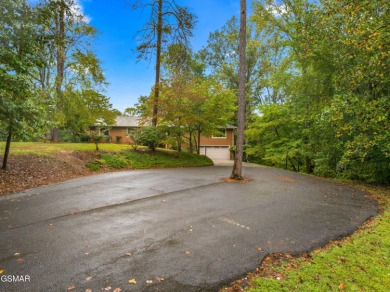 Enjoy privacy at the end of a cul-de-sac with a nature-friendly on Baneberry Golf and Resort Club in Tennessee - for sale on GolfHomes.com, golf home, golf lot