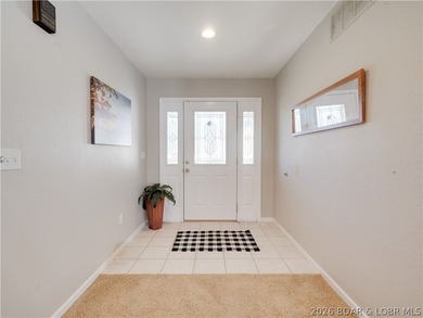 Welcome to this 3 bedroom, 2 full bath, 1 level home on a on The Oaks Golf Course in Missouri - for sale on GolfHomes.com, golf home, golf lot