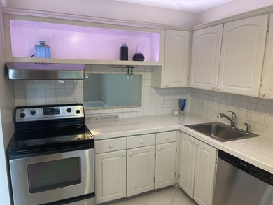 RENTED, INVESTORS, ALL AGES & PETS & 1031 EXCHANGE on Delray Beach Golf Club in Florida - for sale on GolfHomes.com, golf home, golf lot