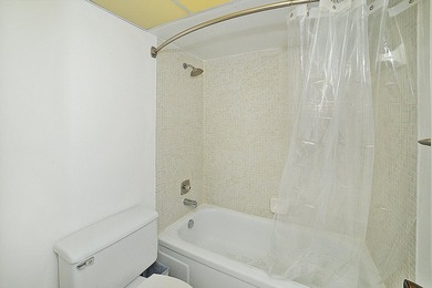 RENTED, INVESTORS, ALL AGES & PETS & 1031 EXCHANGE on Delray Beach Golf Club in Florida - for sale on GolfHomes.com, golf home, golf lot