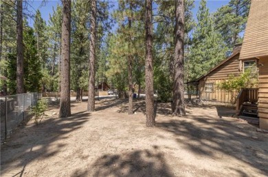 Nestled on a spacious 5,000 square foot lot, this 2-bedroom on Big Bear Mountain Ski and Golf Resort in California - for sale on GolfHomes.com, golf home, golf lot