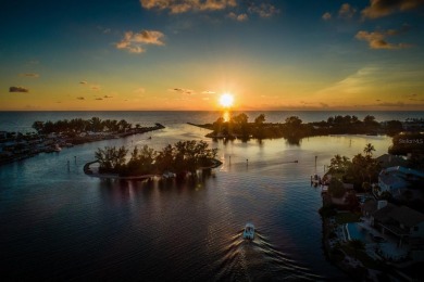 With two large bedrooms and a bedroom-sized den with well-lit on Plantation Golf and Country Club in Florida - for sale on GolfHomes.com, golf home, golf lot
