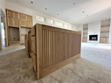 Beautiful new build in Thomas Crossing (Southern Oaks Golf on Southern Oaks Golf Club in Texas - for sale on GolfHomes.com, golf home, golf lot