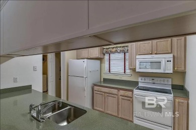 Exceptional opportunity to own a charming 2-bedroom, 2-bathroom on Glenlakes Golf Club in Alabama - for sale on GolfHomes.com, golf home, golf lot