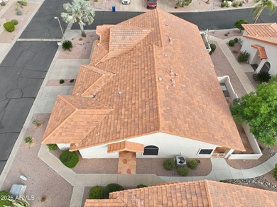 Desirable 55+ corner townhome + den, backing to the greenbelt on Apache Wells Country Club in Arizona - for sale on GolfHomes.com, golf home, golf lot