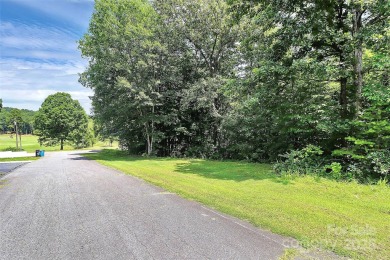 This double lot in a cul-de-sac offers beautiful golf course on River Oaks Country Club in North Carolina - for sale on GolfHomes.com, golf home, golf lot