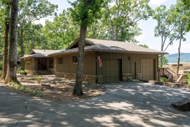 Lovely Eden Isle LAKEVIEW Home (likely designed by Frank McGary) on Red Apple Inn and Country Club in Arkansas - for sale on GolfHomes.com, golf home, golf lot