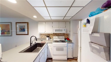 Vacation Home Condo | Enjoy great view of the golf course right on Lehigh Resort Club in Florida - for sale on GolfHomes.com, golf home, golf lot