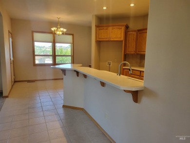 NEW ON THE MARKET! This property is located just minutes from on Lewiston Golf and Country Club in Idaho - for sale on GolfHomes.com, golf home, golf lot
