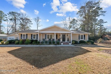 Beautifully detailed Trent Woods ranch on The New Bern Golf and on New Bern Golf and Country Club in North Carolina - for sale on GolfHomes.com, golf home, golf lot