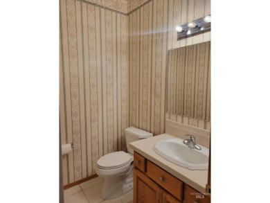 NEW ON THE MARKET! This property is located just minutes from on Lewiston Golf and Country Club in Idaho - for sale on GolfHomes.com, golf home, golf lot