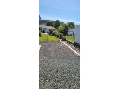 NEW ON THE MARKET! This property is located just minutes from on Lewiston Golf and Country Club in Idaho - for sale on GolfHomes.com, golf home, golf lot