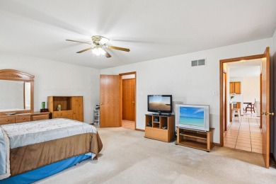 Step into this Amazing custom-built home offering 4 bedrooms and on Lincoln Oaks Golf Course in Illinois - for sale on GolfHomes.com, golf home, golf lot