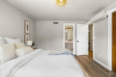 Stylishly updated home with versatile living space! Thoughtful on Eagle Hills Golf Course in Idaho - for sale on GolfHomes.com, golf home, golf lot