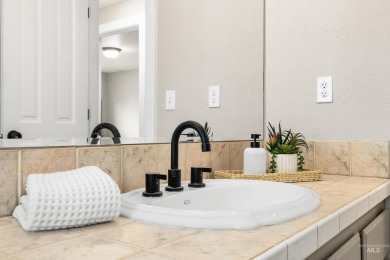 Stylishly updated home with versatile living space! Thoughtful on Eagle Hills Golf Course in Idaho - for sale on GolfHomes.com, golf home, golf lot