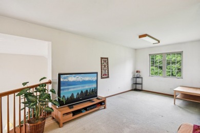 Step into this Amazing custom-built home offering 4 bedrooms and on Lincoln Oaks Golf Course in Illinois - for sale on GolfHomes.com, golf home, golf lot
