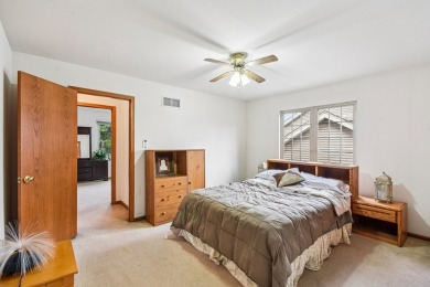Step into this Amazing custom-built home offering 4 bedrooms and on Lincoln Oaks Golf Course in Illinois - for sale on GolfHomes.com, golf home, golf lot