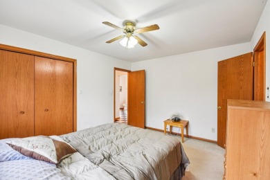 Step into this Amazing custom-built home offering 4 bedrooms and on Lincoln Oaks Golf Course in Illinois - for sale on GolfHomes.com, golf home, golf lot