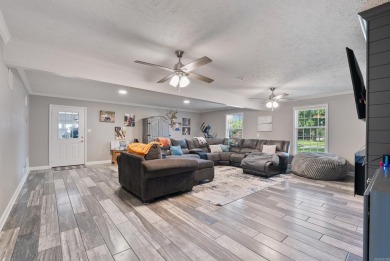 Fully remodeled, all-electric home offering nearly 5,000 sq ft on The Course at River Oaks in Arkansas - for sale on GolfHomes.com, golf home, golf lot