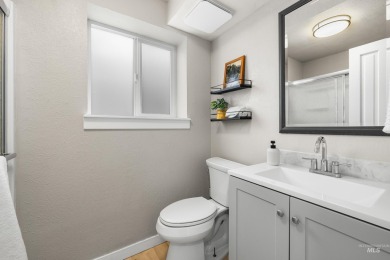 Stylishly updated home with versatile living space! Thoughtful on Eagle Hills Golf Course in Idaho - for sale on GolfHomes.com, golf home, golf lot