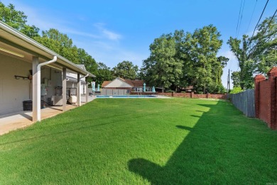 Fully remodeled, all-electric home offering nearly 5,000 sq ft on The Course at River Oaks in Arkansas - for sale on GolfHomes.com, golf home, golf lot