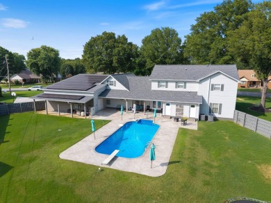 Fully remodeled, all-electric home offering nearly 5,000 sq ft on The Course at River Oaks in Arkansas - for sale on GolfHomes.com, golf home, golf lot
