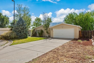 Your new 3 bed/ 2 bathroom home awaits in lovely Parachute CO on Battlement Mesa Golf Course in Colorado - for sale on GolfHomes.com, golf home, golf lot