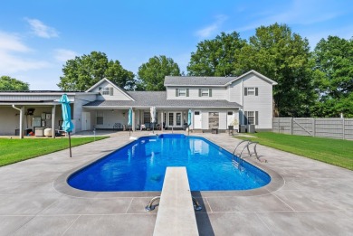 Fully remodeled, all-electric home offering nearly 5,000 sq ft on The Course at River Oaks in Arkansas - for sale on GolfHomes.com, golf home, golf lot