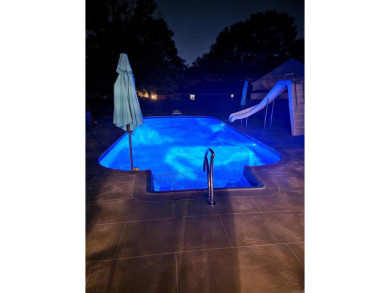 Fully remodeled, all-electric home offering nearly 5,000 sq ft on The Course at River Oaks in Arkansas - for sale on GolfHomes.com, golf home, golf lot