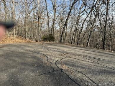 *Discover the serene beauty of 861 Grand Cypress Court in Porta on The Club At Porto Cima in Missouri - for sale on GolfHomes.com, golf home, golf lot