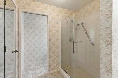 Beautiful 2-bedroom, 2-bath home located on a golf course in a on Highland Fairways Golf Club in Florida - for sale on GolfHomes.com, golf home, golf lot