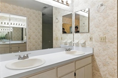 Beautiful 2-bedroom, 2-bath home located on a golf course in a on Highland Fairways Golf Club in Florida - for sale on GolfHomes.com, golf home, golf lot
