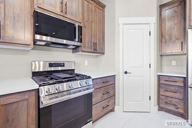 This BRAND-NEW HOME offers nearly 3,000 square feet of living on Sand Creek Golf Course in Idaho - for sale on GolfHomes.com, golf home, golf lot